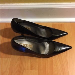 Black patent leather Moda Spada pumps size 7.5